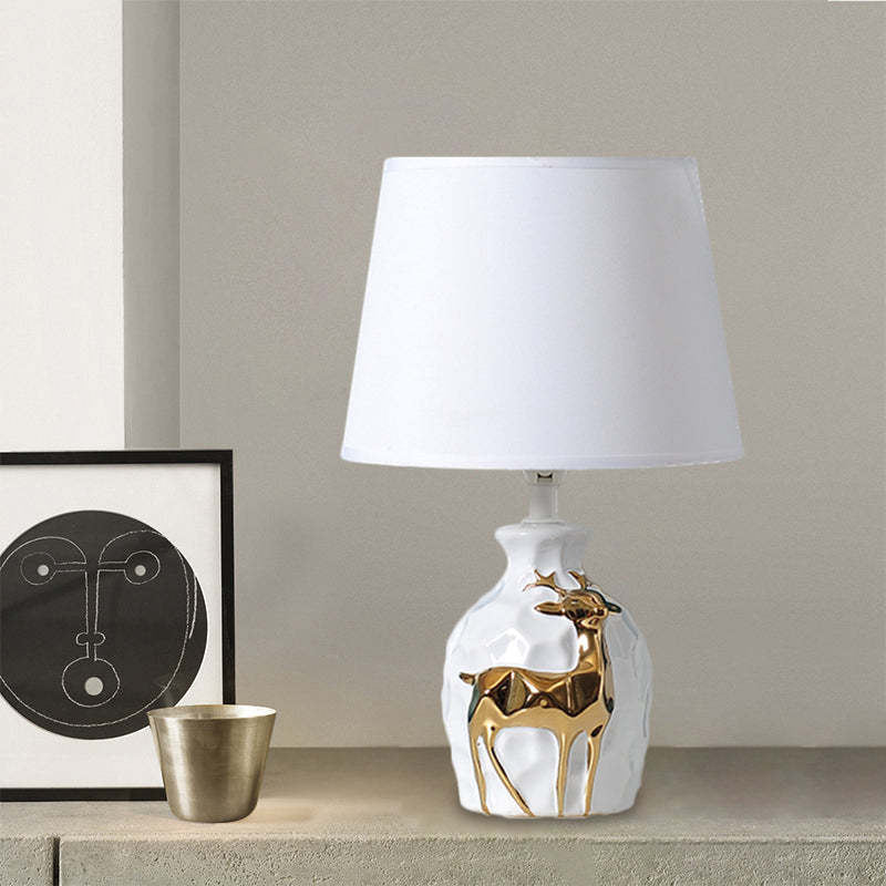 Elegant Table Lamp with Tapered Deer Vase Base