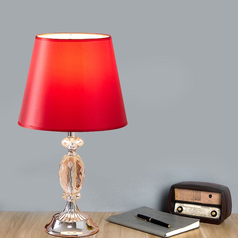 Modern Design Table Lamp with Tapered Shape and Facet-Cut Glass Blocks