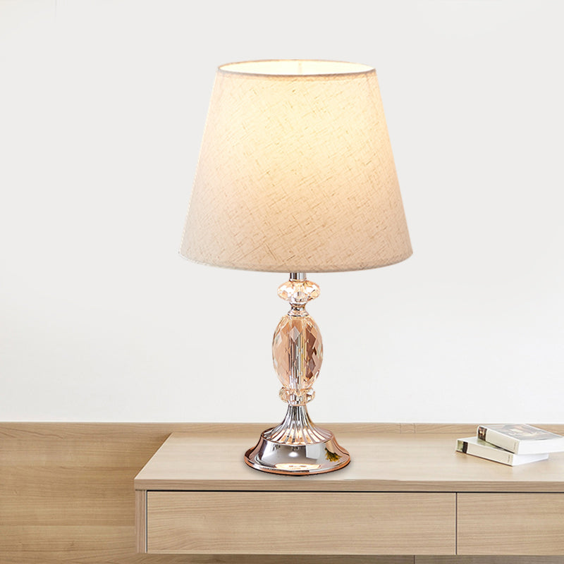 Modern Design Table Lamp with Tapered Shape and Facet-Cut Glass Blocks