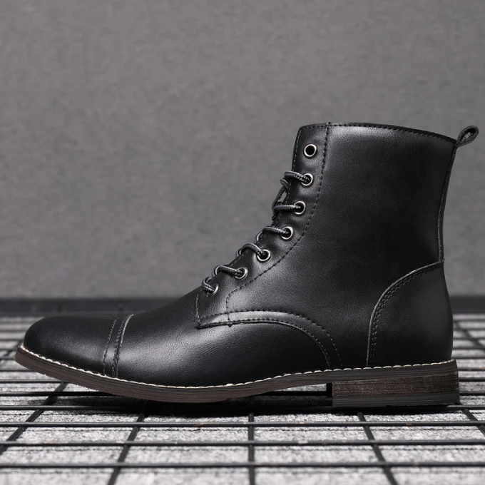 Men’s Vintage Lace-Up Boots