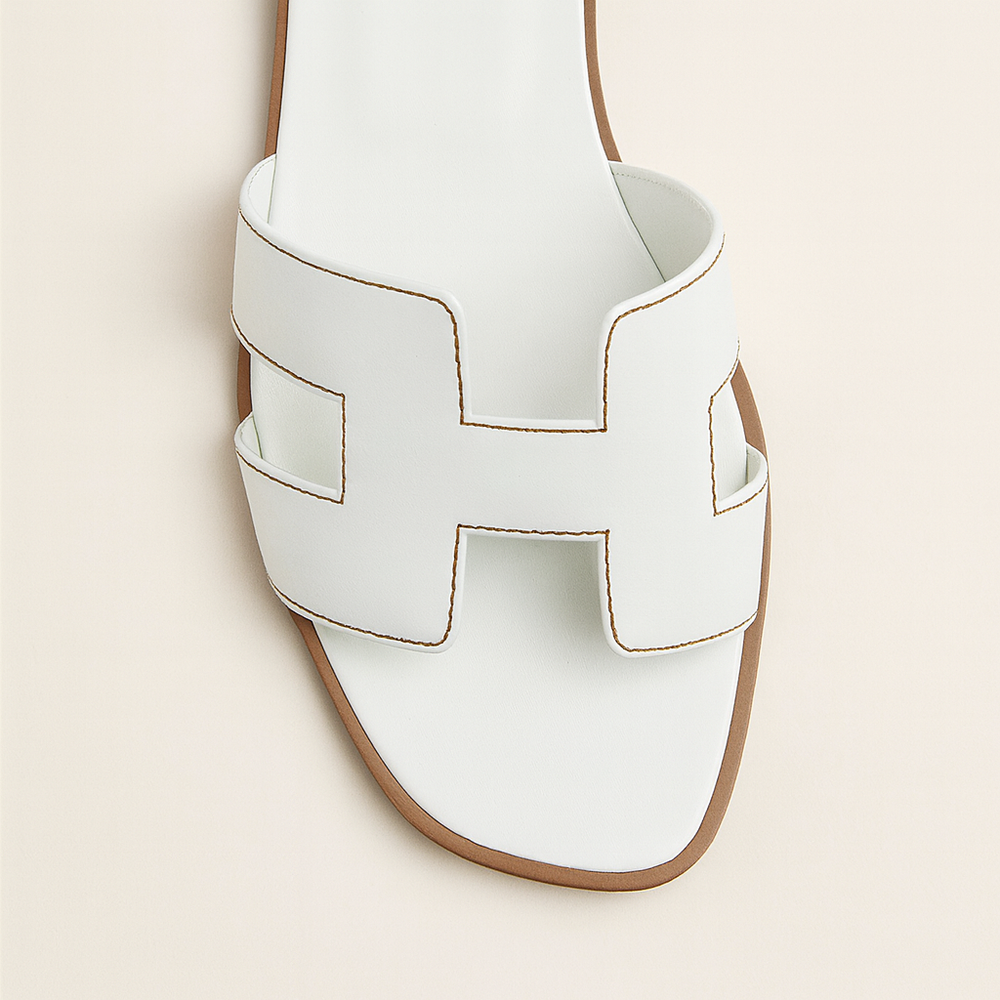 Flat Sandals with Cut Out Strap
