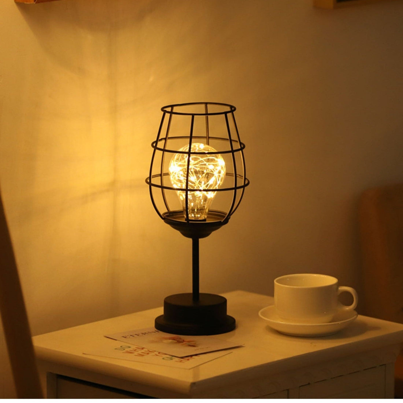 Modern Black Table Lamp - Elegant Lamp for Home and Office Lighting