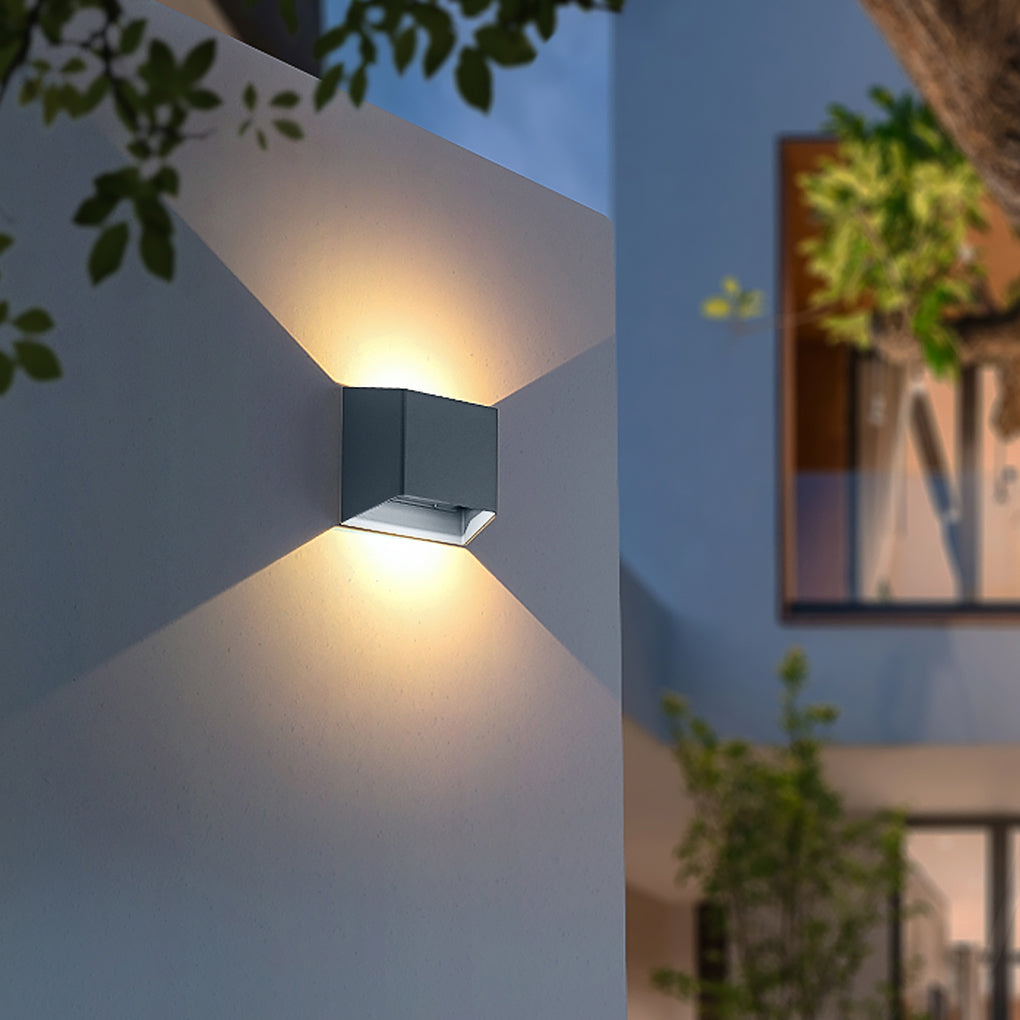 Modern Minimalist Waterproof LED Wall Light for Outdoor