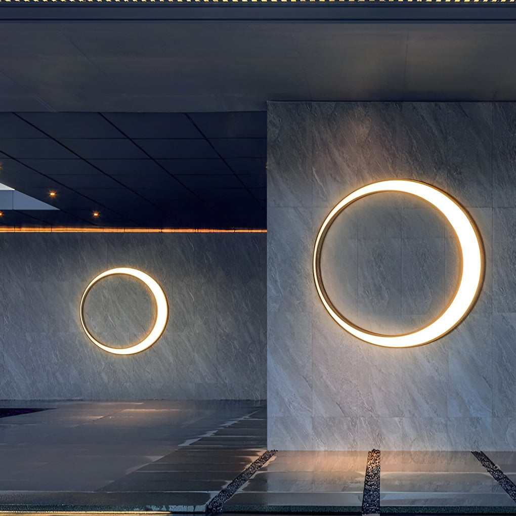 Circular Moon Wall Lamp