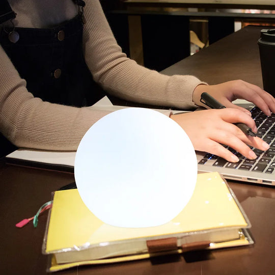 Wireless LED Table Lamp with 16 Colors for Atmospheric Lighting