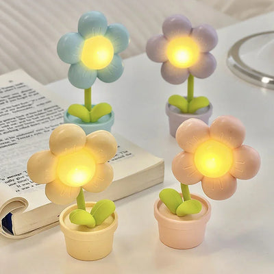 Flower Table Lamp - Small Floral Design for Soft Ambient Lighting