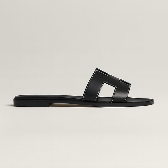Flat Sandals with Cut Out Strap