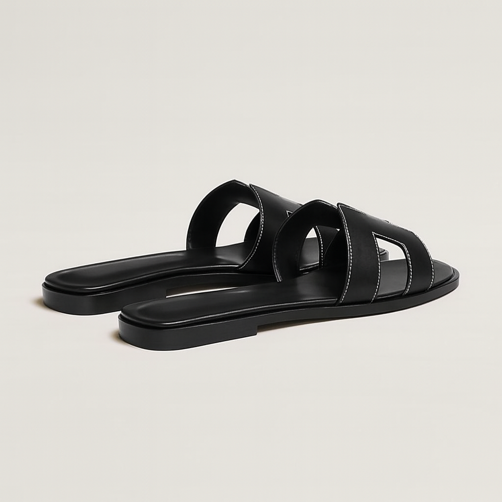 Flat Sandals with Cut Out Strap
