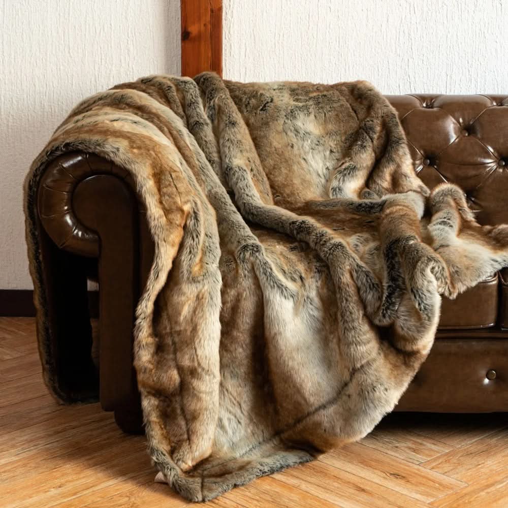 Luxurious Faux Fur Blanket – Soft, Warm & Elegant for Any Room