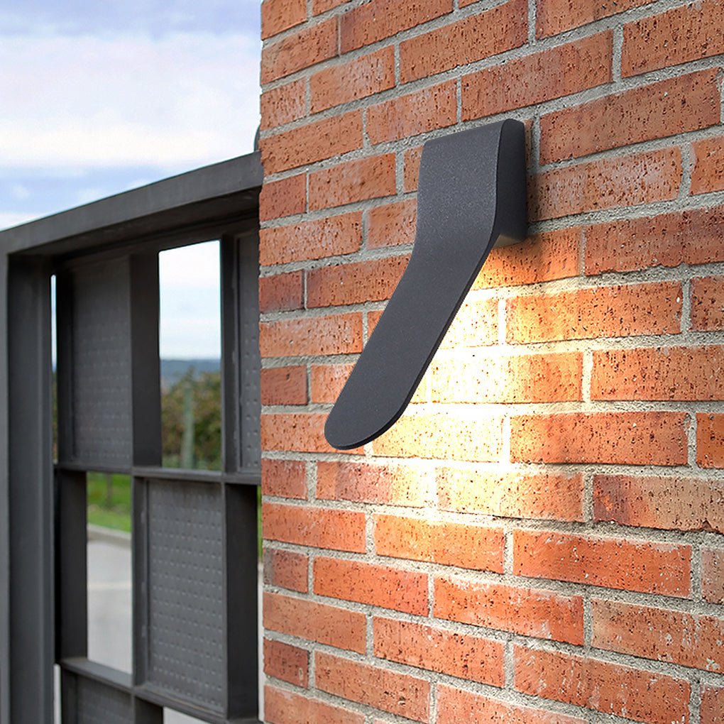 Modern LED Waterproof Outdoor Wall Light for Courtyard Balcony