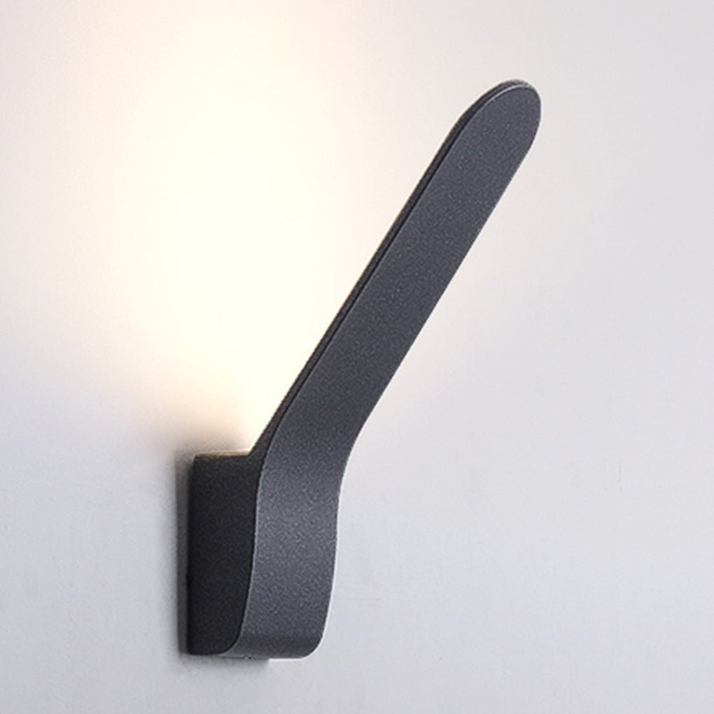 Modern LED Waterproof Outdoor Wall Light for Courtyard Balcony