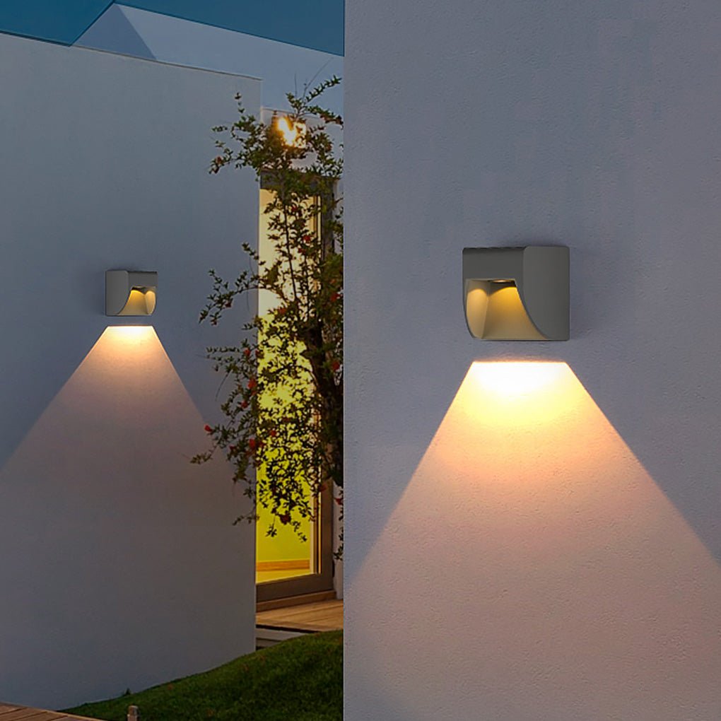 Outdoor Waterproof LED Wall Light for Villa, Foyer, Garden, and Balcony