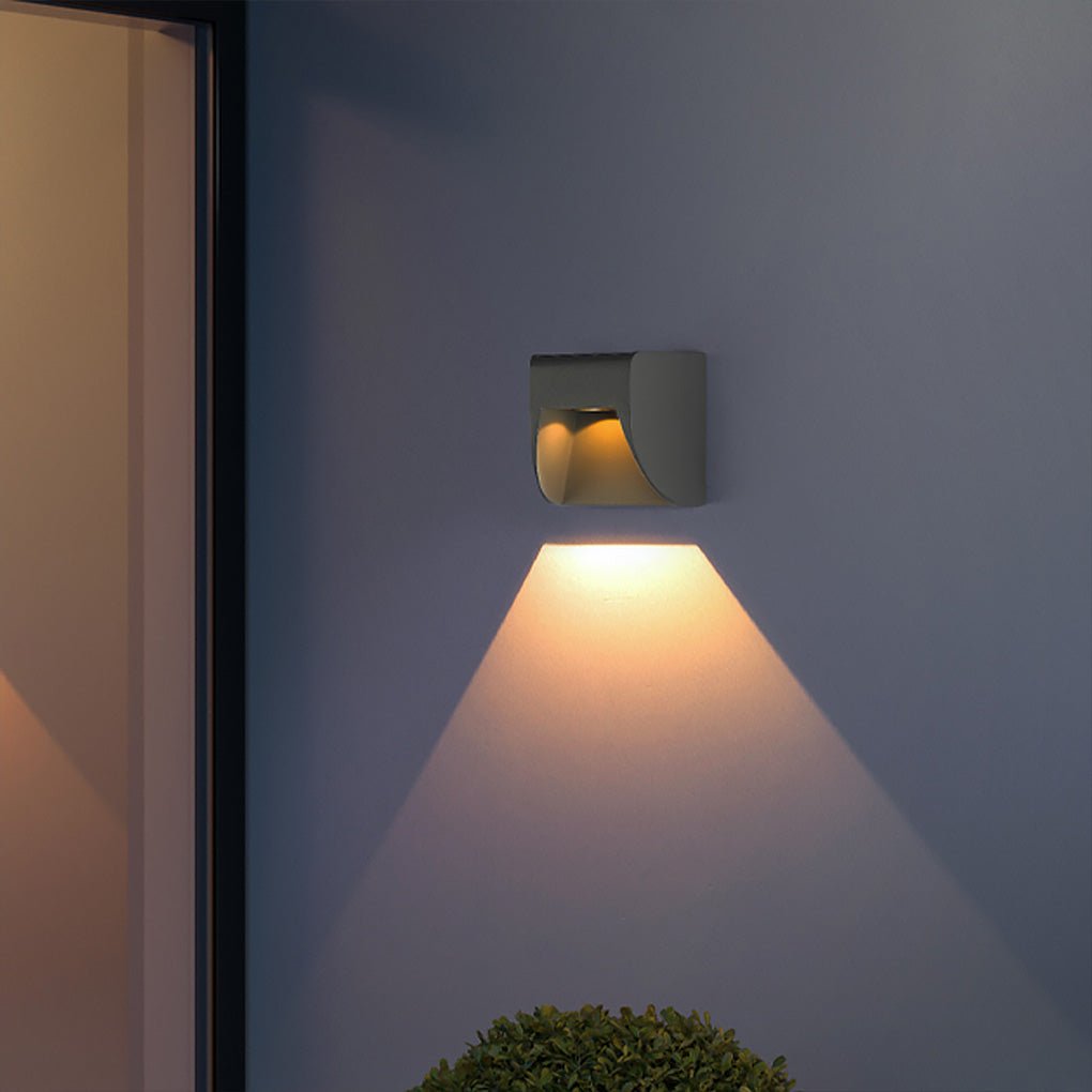 Outdoor Waterproof LED Wall Light for Villa, Foyer, Garden, and Balcony