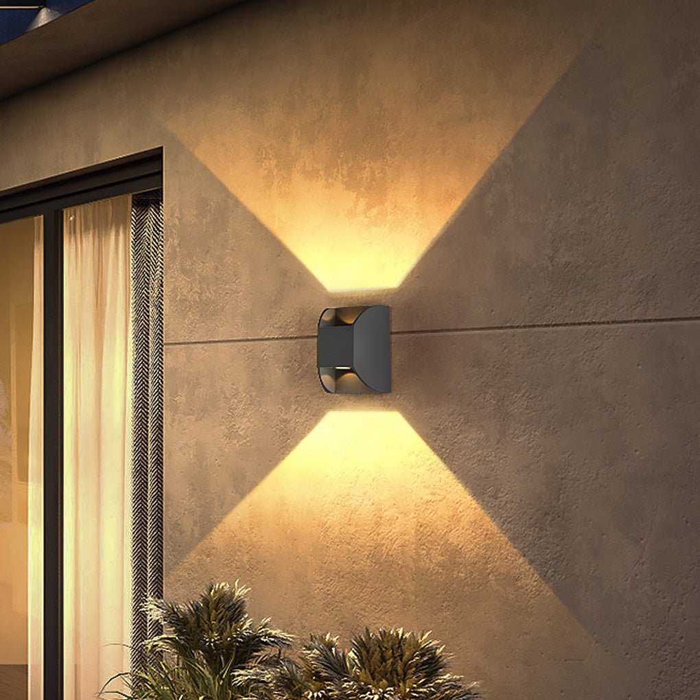 Outdoor Waterproof LED Wall Light for Villa, Foyer, Garden, and Balcony