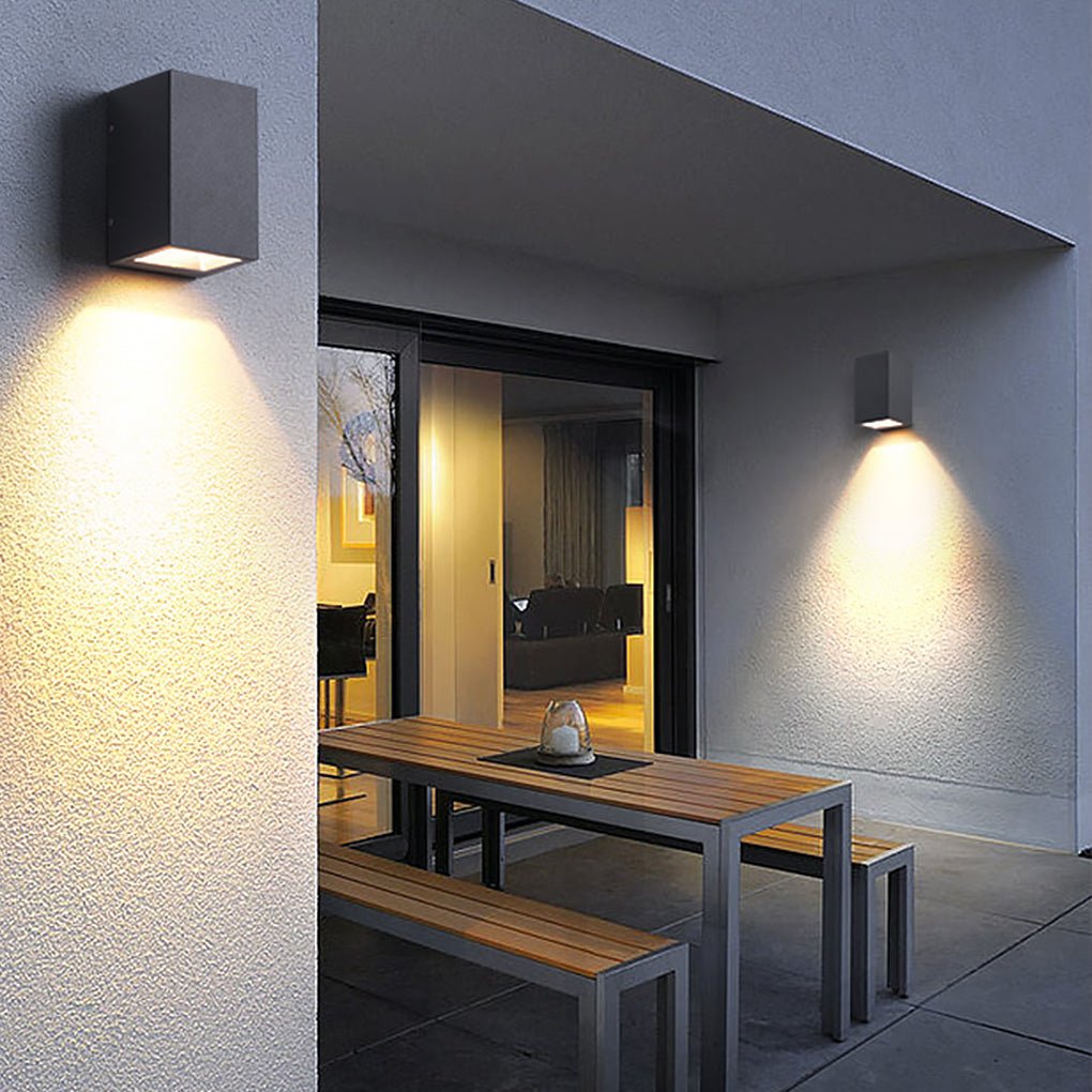 Modern Waterproof LED Wall Light for Outdoor Villa Courtyard