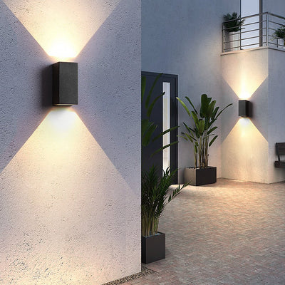 Modern Waterproof LED Wall Light for Outdoor Villa Courtyard