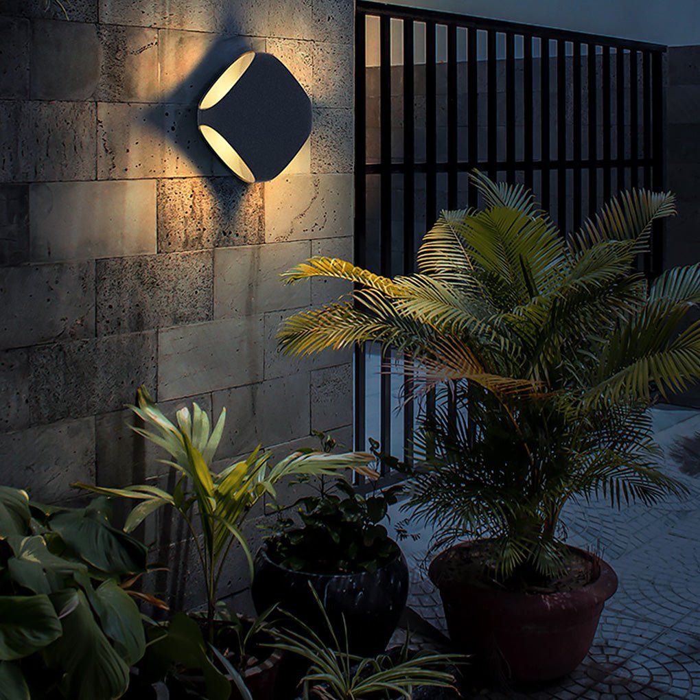 Square LED Waterproof Outdoor Wall Lights for Garden and Fence Posts