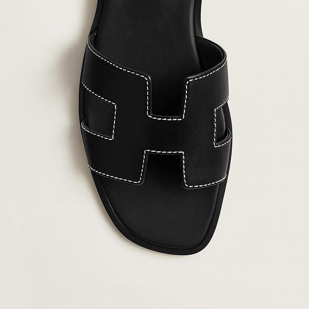 Flat Sandals with Cut Out Strap