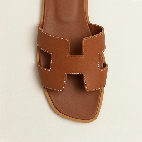 Flat Sandals with Cut Out Strap